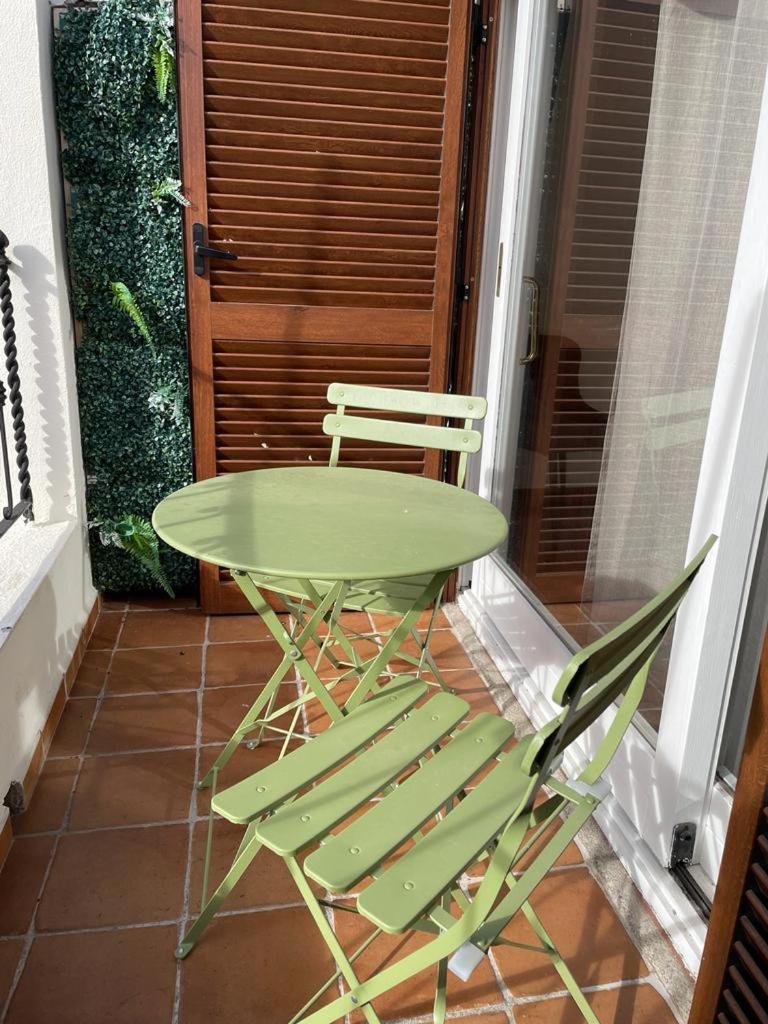 Excellent Rooms Paola'S Olbia Esterno foto